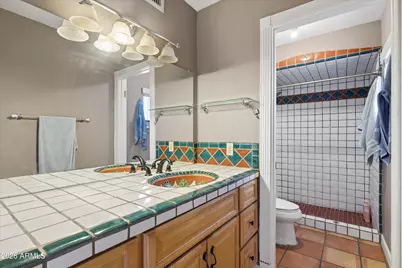4921 E Winchcomb Drive, Scottsdale, AZ 85254 - Photo 15