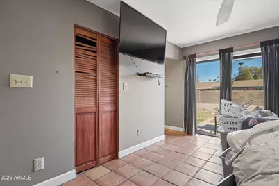 4921 E Winchcomb Drive, Scottsdale, AZ 85254 - Photo 13