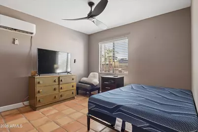 4921 E Winchcomb Drive, Scottsdale, AZ 85254 - Photo 17