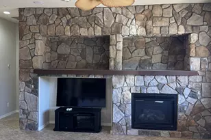 18391 W Verdin Rd, Goodyear, AZ 85338 - Photo 11