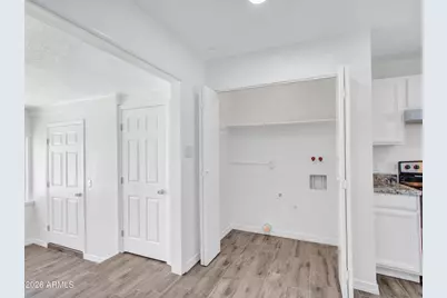 10530 W Calle Del Sol --, Phoenix, AZ 85037 - Photo 17