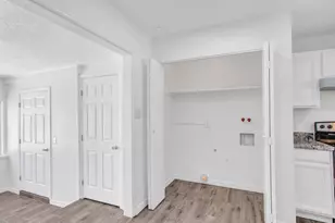 10530 W Calle del Sol, Phoenix, AZ 85037 - Photo 17