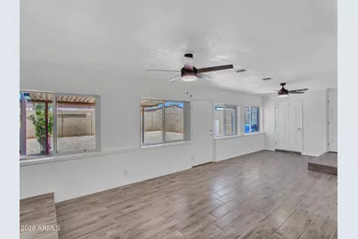 10530 W Calle Del Sol --, Phoenix, AZ 85037 - Photo 11