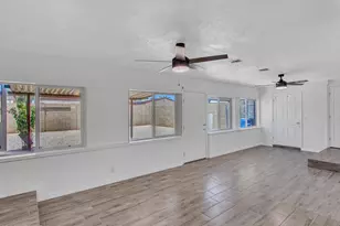 10530 W Calle del Sol, Phoenix, AZ 85037 - Photo 11