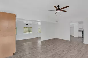 10530 W Calle del Sol, Phoenix, AZ 85037 - Photo 7