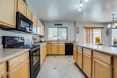 3116 W Pleasant Lane, Phoenix, AZ 85041 - Photo 3
