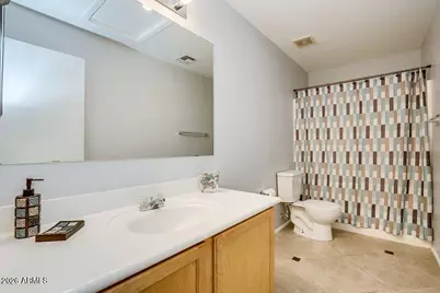 3116 W Pleasant Lane, Phoenix, AZ 85041 - Photo 11
