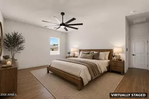 812 E Desert Dr S, Phoenix, AZ 85042 - Photo 7