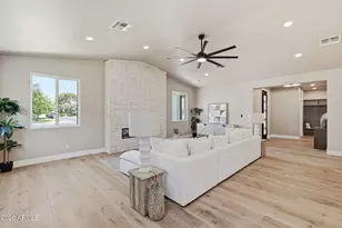 7827 N 3rd St, Phoenix, AZ 85020 - Photo 9