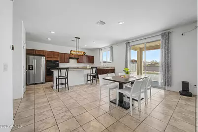 12631 W Midway Avenue, Glendale, AZ 85307 - Photo 7