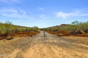 43228 N 14th St, New River, AZ 85087 - Photo 1
