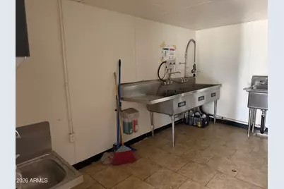 6018 W Glendale Avenue, Glendale, AZ 85301 - Photo 7