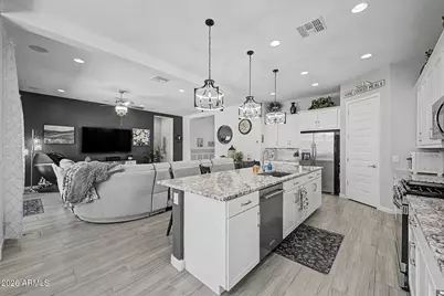 18904 W Laurel Lane, Surprise, AZ 85388 - Photo 11