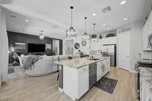 18904 W Laurel Ln, Surprise, AZ 85388 - Photo 11