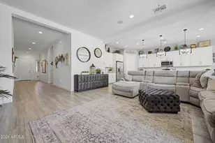 18904 W Laurel Ln, Surprise, AZ 85388 - Photo 5