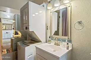 37 W Pasadena Ave, Phoenix, AZ 85013 - Photo 67