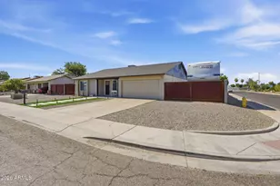 2745 W Libby St, Phoenix, AZ 85053 - Photo 43