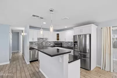 1017 E El Caminito Drive, Phoenix, AZ 85020 - Photo 15