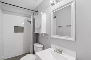 1017 E El Caminito Dr, Phoenix, AZ 85020 - Photo 25
