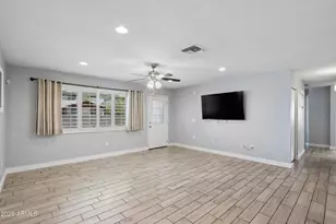 1017 E El Caminito Dr, Phoenix, AZ 85020 - Photo 11