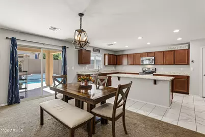 12136 W Cottontail Lane, Peoria, AZ 85383 - Photo 5
