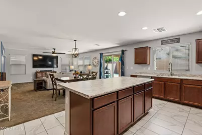 12136 W Cottontail Lane, Peoria, AZ 85383 - Photo 9