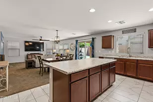 12136 W Cottontail Ln, Peoria, AZ 85383 - Photo 9