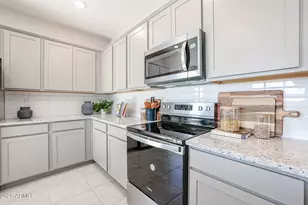 17973 W Montana De Oro Dr, Surprise, AZ 85387 - Photo 5
