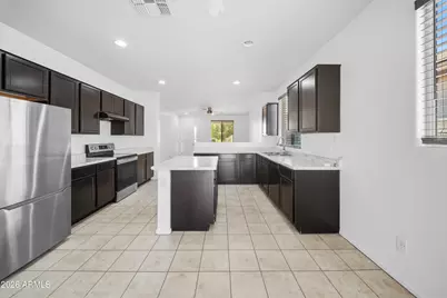 2437 S 73rd Drive, Phoenix, AZ 85043 - Photo 5
