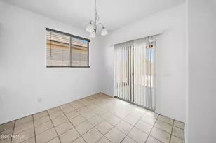 2437 S 73rd Dr, Phoenix, AZ 85043 - Photo 9