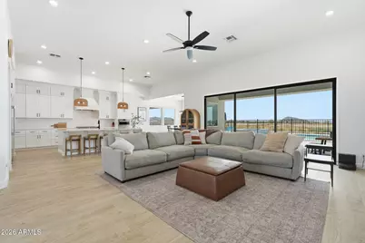 922 W Joyous Lane, San Tan Valley, AZ 85143 - Photo 9