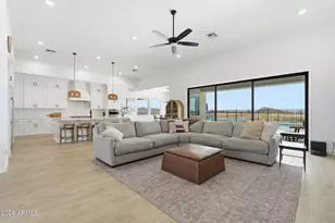 922 W Joyous Ln, San Tan Valley, AZ 85143 - Photo 9