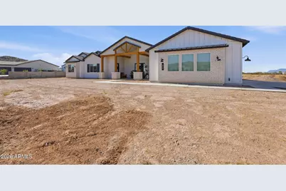 922 W Joyous Lane, San Tan Valley, AZ 85143 - Photo 3