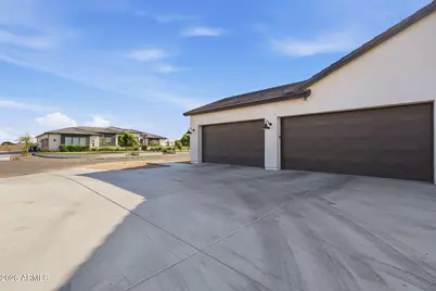 922 W Joyous Lane, San Tan Valley, AZ 85143 - Photo 5