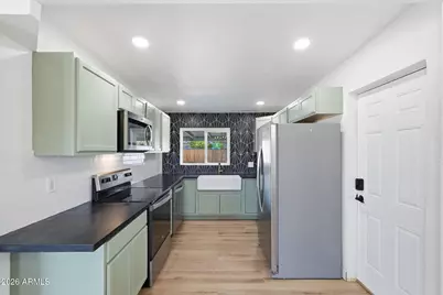 2230 W Cambridge Avenue, Phoenix, AZ 85009 - Photo 11