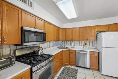 17642 N 16th Avenue, Phoenix, AZ 85023 - Photo 13