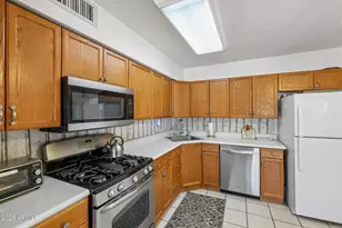 17642 N 16th Ave, Phoenix, AZ 85023 - Photo 13