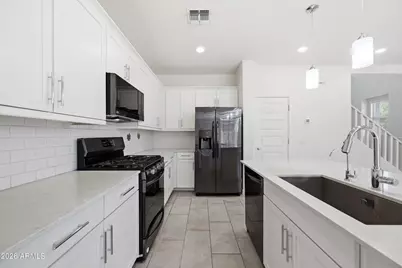 17247 N 10th Street, Phoenix, AZ 85022 - Photo 9