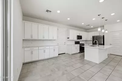 17247 N 10th Street, Phoenix, AZ 85022 - Photo 7