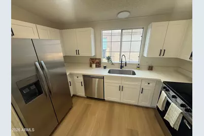 6081 S Oakmont Drive, Chandler, AZ 85249 - Photo 5