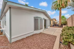 6081 S Oakmont Dr, Chandler, AZ 85249 - Photo 19