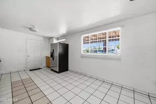 3905 W Almeria Rd, Phoenix, AZ 85009 - Photo 5