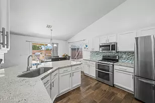 6647 W Tonopah Dr, Glendale, AZ 85308 - Photo 1