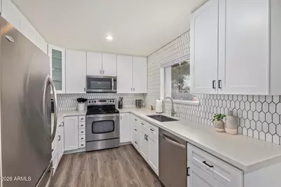 8442 E Holly Street, Scottsdale, AZ 85257 - Photo 9
