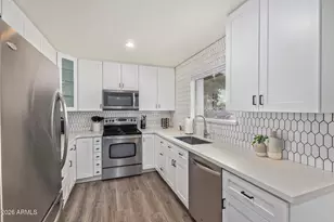 8442 E Holly St, Scottsdale, AZ 85257 - Photo 9