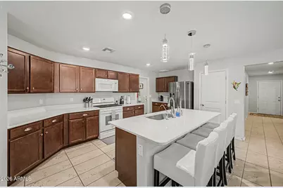 17410 W Molly Lane, Surprise, AZ 85387 - Photo 5