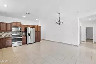 1926 S 111th Ave, Avondale, AZ 85323 - Photo 9