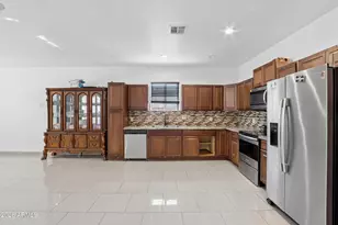 1926 S 111th Ave, Avondale, AZ 85323 - Photo 11