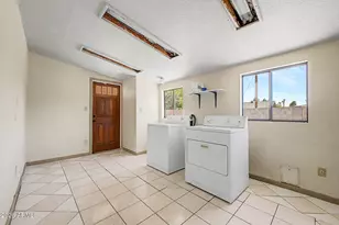 1063 E Loyola Dr, Tempe, AZ 85282 - Photo 31