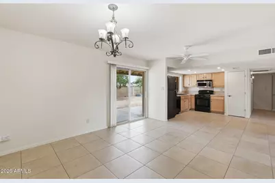 2302 E Waltann Lane, Phoenix, AZ 85022 - Photo 11